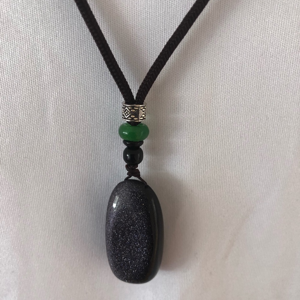 Unique natural amethyst stone pendant necklace